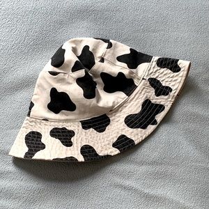 Women's Reversible Cow Print Bucket Hat